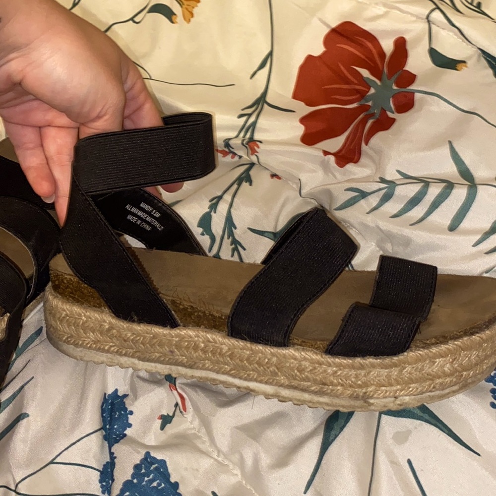 Strap platform sandals